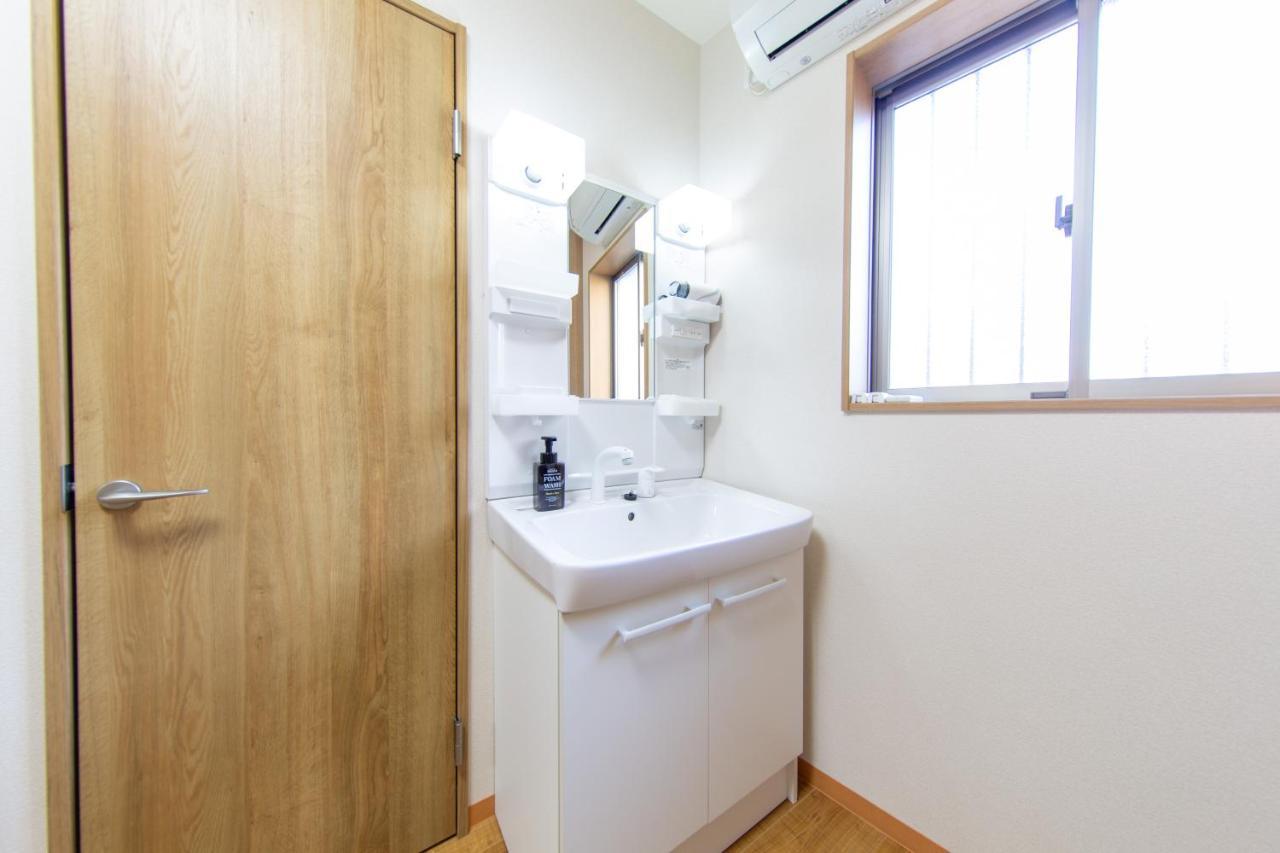 Oyado Gorilla Annex Apartman Oszaka Kültér fotó